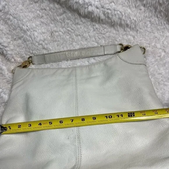 Dooney & Bourke white pebble leather large Hobo bag gold tone hardwares. - Picture 9 of 16